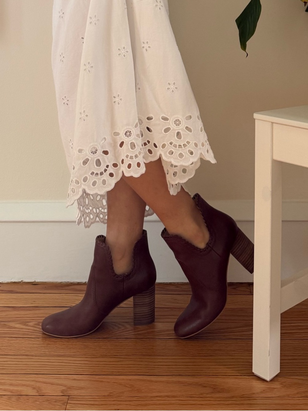 Lucky Brand Leather Upper Sivya Stitching Detail Brown Bootie 3” Heel Size 7